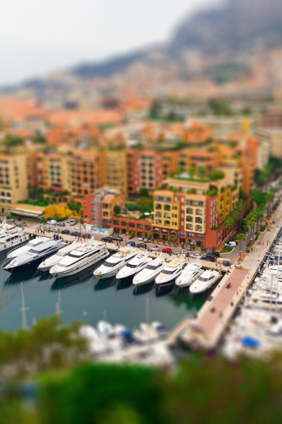 tilt and shift lens